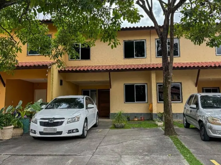 Casa em Parque Residencial Laranjeiras, Serra