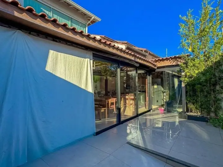 Casa em Morada de Laranjeiras, Serra