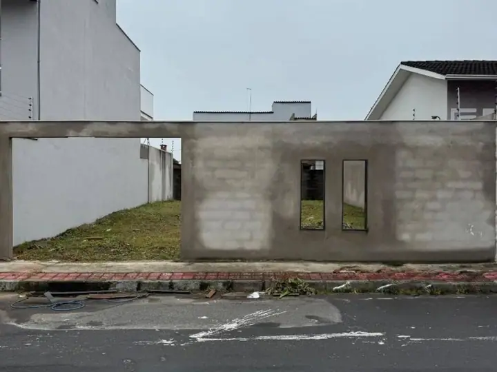 Terreno em Planície da Serra, Serra