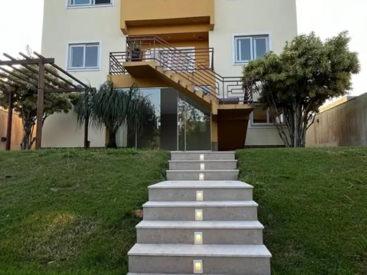 Casa em Arquipélago de Manguinhos, Serra